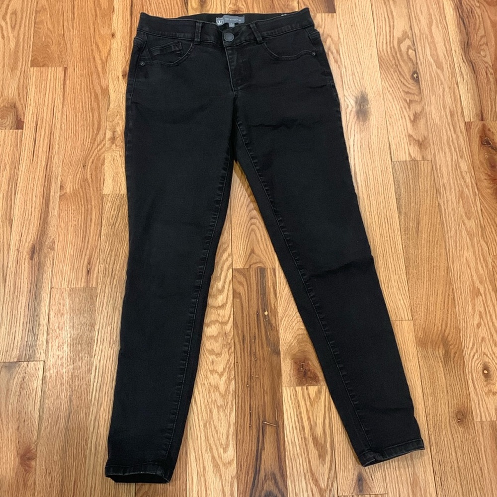 Black Jeans